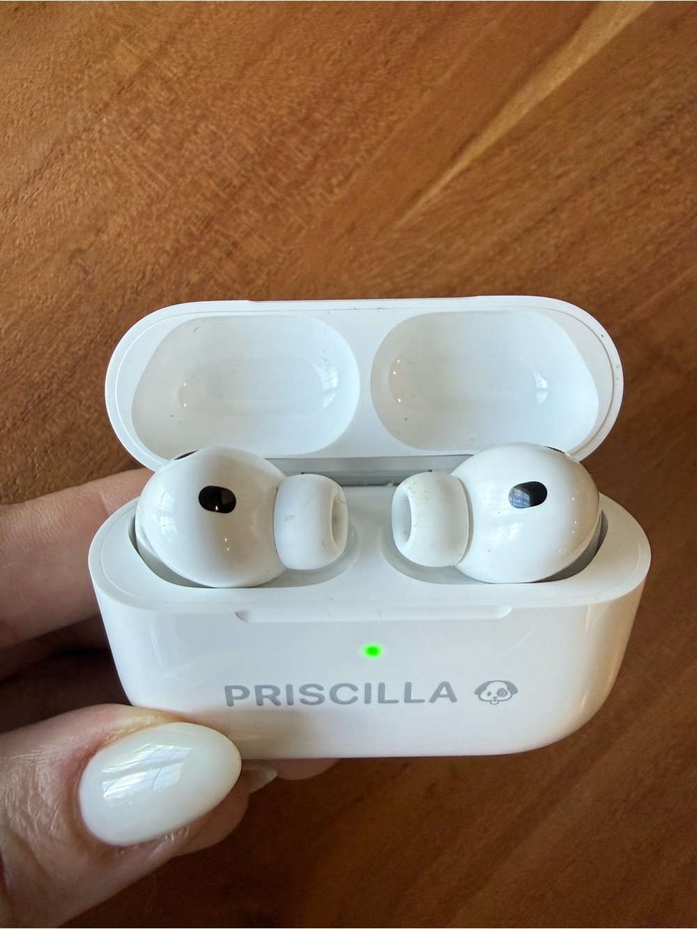 Apple AirPods Pro 3 Wireless Earbuds in White - Picture 7 of 10